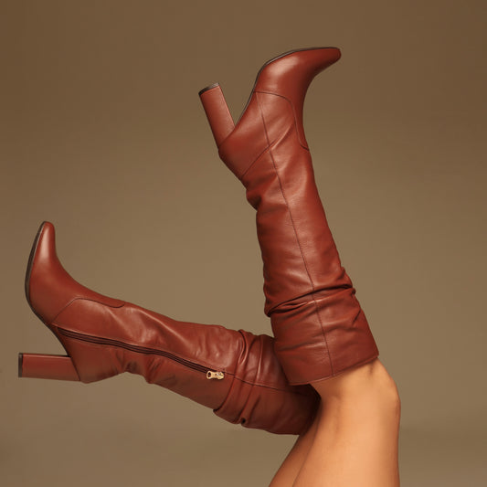 Bota Couro Slouch Alta